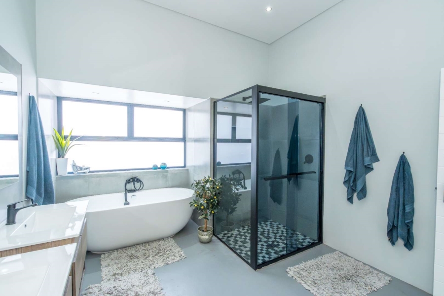 3 Bedroom Property for Sale in Oliphantskop Western Cape